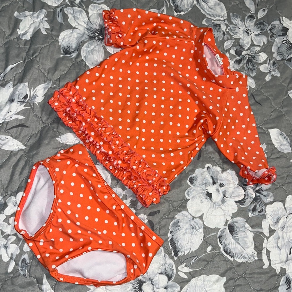 Ruffle nuts swim suit set